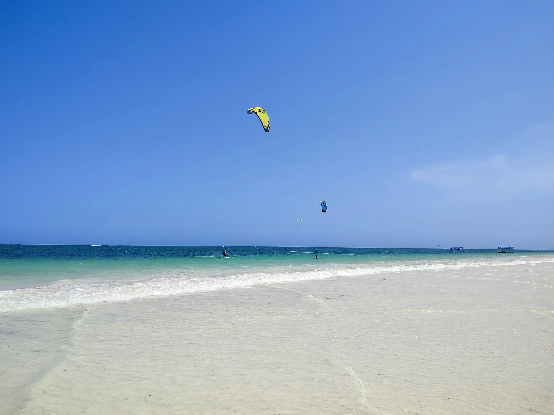 Les activités nautiques : snorkeling, dauphins et kitesurf